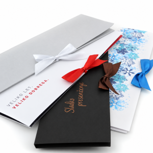 Čokolada 100 g v personaliziranem pismu za mailing s satenasto pentljo